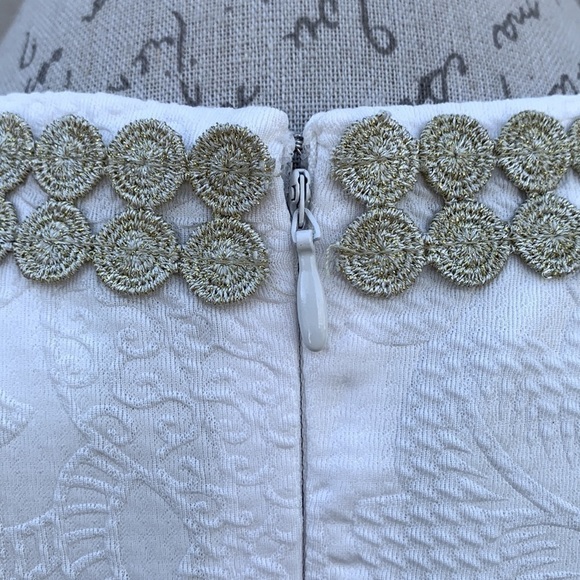 Pappagallo Natural White/Gold Textured Floral Print Sheath Dress - Picture 9 of 16